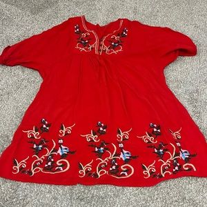 Red floral tunic top size large